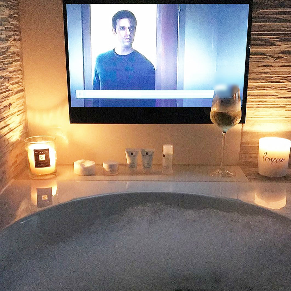Using Soulaca Mirror TV – Play Luxury Mirror Display Entertainment! 